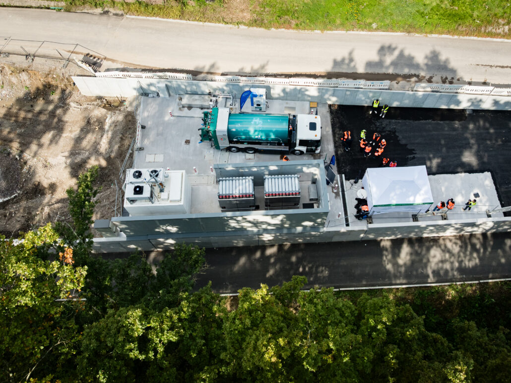  Wasserstoffbetriebenes Fahrzeug, Wasserstofftankstelle und Wasserstoffspeicher bei der ASF, Investition durch das Projekt Hydrogen Valley Südbaden